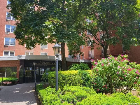 63-11 Queens Blvd #G17, Woodside, NY 11377