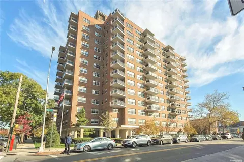 70-31 108th St #10J, Forest Hills, NY 11375