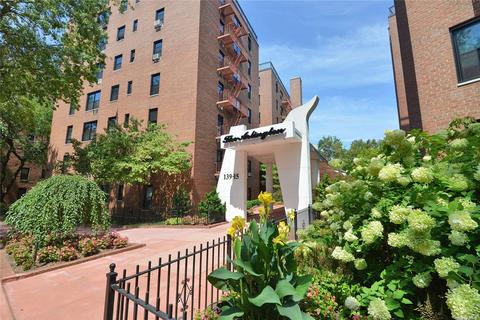 139-15 83rd Ave #315, Briarwood, NY 11435