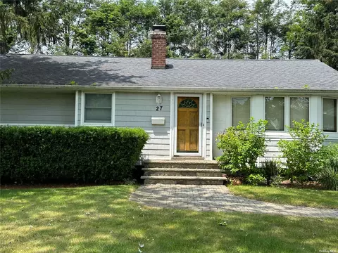 27 Tennyson Pl, Greenlawn, NY 11740