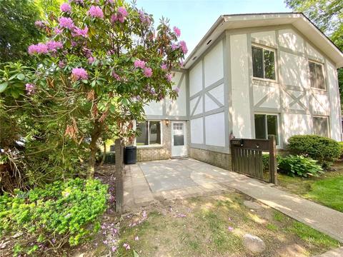 66 Birchwood Rd #66, Medford, NY 11763