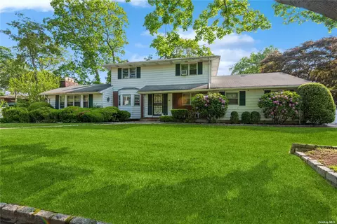 99 Albany Ave, West Babylon, NY 11704