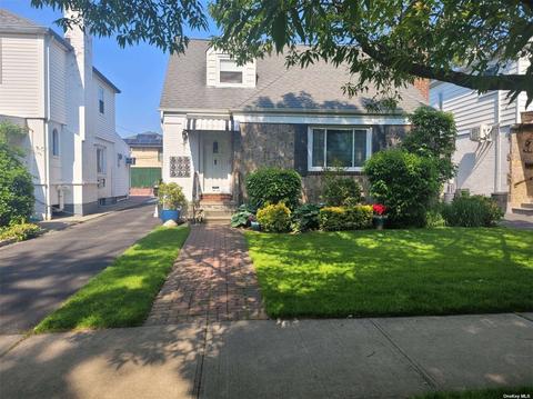75-35 194th St, Flushing, NY 11366 photo 1