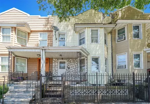 79-11 60th Ln, Glendale, NY 11385