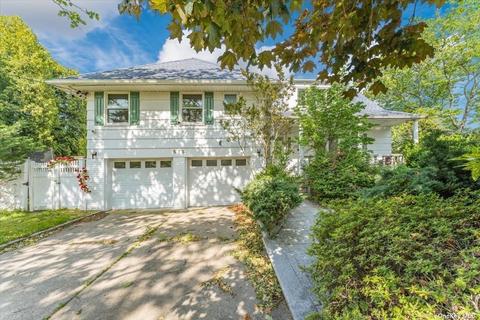 575 Saddle Ridge Rd, Woodmere, NY 11598