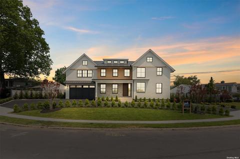 696 Fairview Ave, Westbury, NY 11590