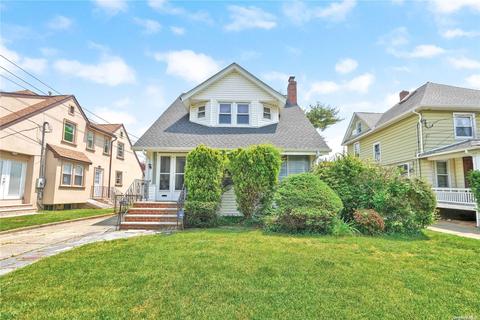 127 Bedell St, Freeport, NY 11520