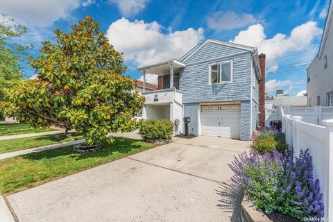 219 W Walnut St, Long Beach, NY 11561