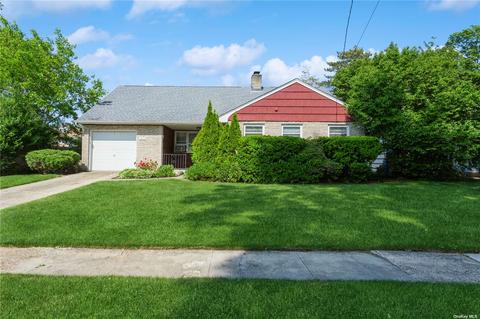 1373 Berkley St, North Baldwin, NY 11510