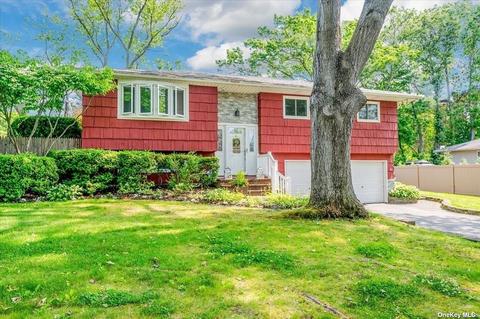15 Terrace Dr, Huntington Station, NY 11746