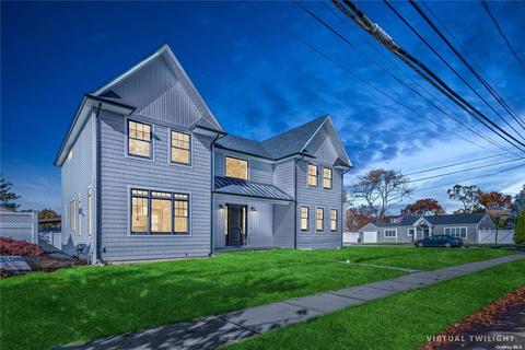 88 Roosevelt Ave, Massapequa Park, NY 11762