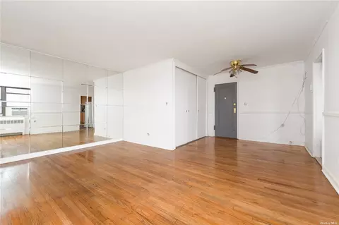 52-60 65th Pl #4E, Maspeth, NY 11378