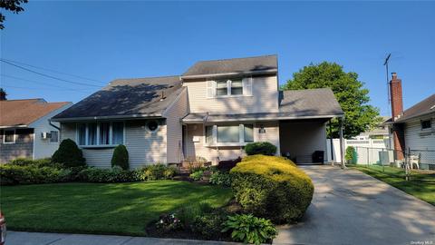 219 August Rd, North Babylon, NY 11703