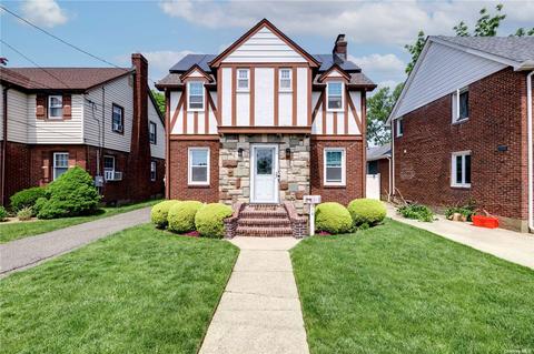 216 Willets Ave, West Hempstead, NY 11552
