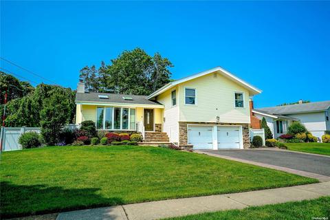 19 Forsythia Ln, Jericho, NY 11753