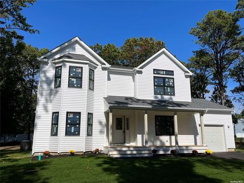 259 Lincoln Blvd, Hauppauge, NY 11788