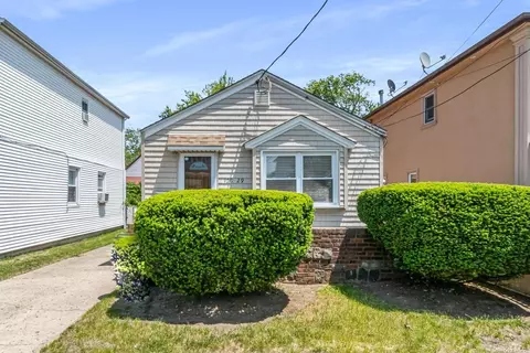 158-29 95th St, Howard Beach, NY 11414