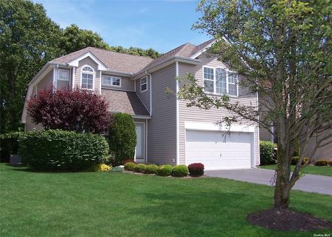 18 Sunflower Ridge Rd #18, South Setauket, NY 11720