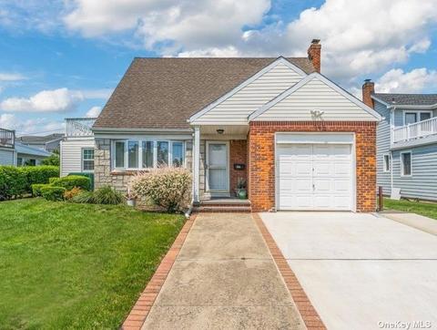 1504 Beech St, Atlantic Beach, NY 11509