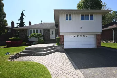 9 Sunbeam Rd, Syosset, NY 11791