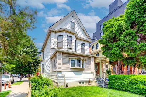 2801 Clarendon Rd, Brooklyn, NY 11226