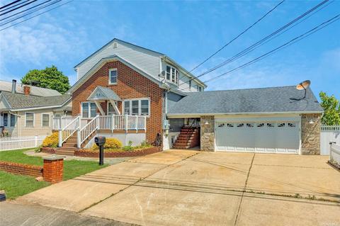 95 Claremont Ave, West Babylon, NY 11704