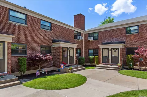 219-35 74th Ave #LOWER, Bayside, NY 11364
