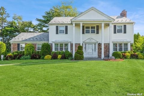 35 Blakelock Rd, Manhasset, NY 11030