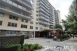 175-20 Wexford Ter #15H, Jamaica, NY 11432