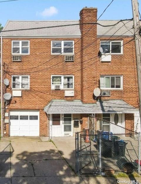 92-03 241st St, Bellerose, NY 11426