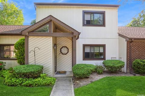2 Woodmont Ct #2, Holtsville, NY 11742