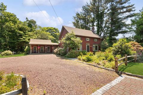 445 Landing Ave, Smithtown, NY 11787
