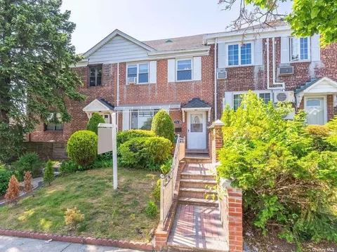 176-18 76th Ave, Fresh Meadows, NY 11366