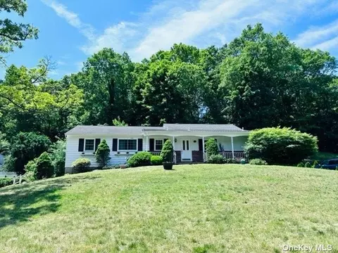 50 Derby, Smithtown, NY 11787