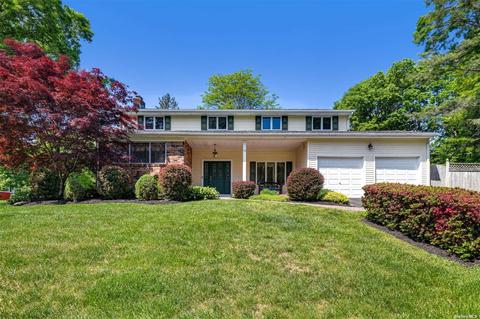 15 Caravan Dr, East Northport, NY 11731