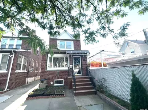 130-12 117th St, South Ozone Park, NY 11420