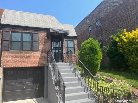48-29 58th Pl, Woodside, NY 11377