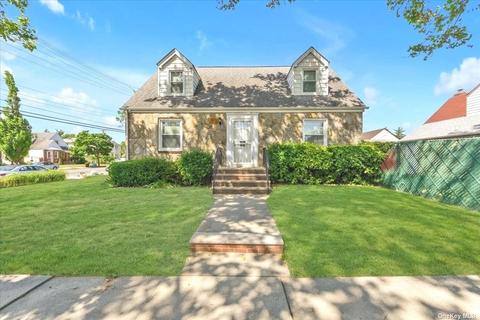 56-40 197 St, Fresh Meadows, NY 11365