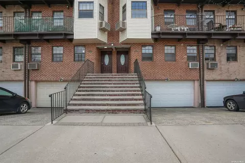 151-34 79th St #2D1, Howard Beach, NY 11414