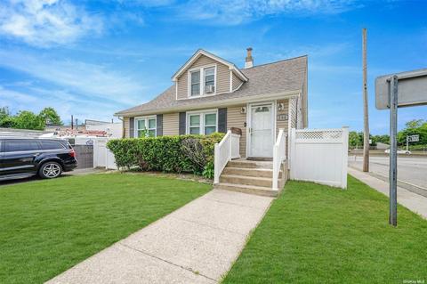 280 Islip Blvd, Islip Terrace, NY 11752