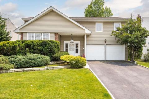 2080 Ellen Dr, Merrick, NY 11566