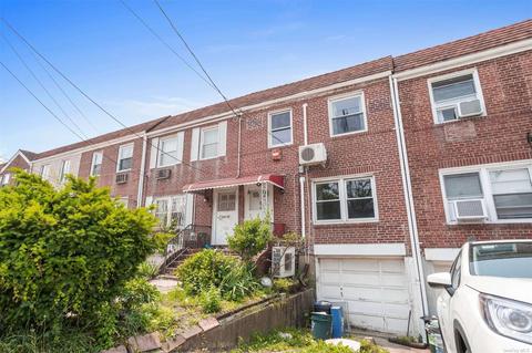 73-10 Utopia Pkwy, Fresh Meadows, NY 11366