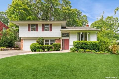 39 Old Post Rd, Port Jefferson, NY 11777