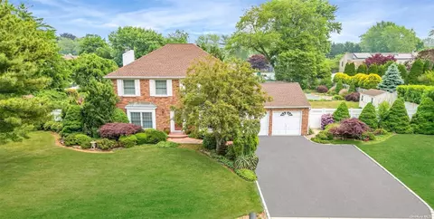 15 Westwood Ave, Stony Brook, NY 11790