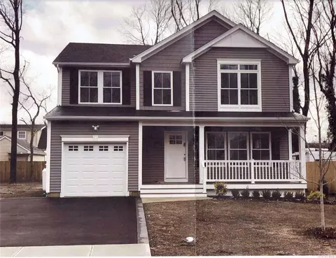 1106 America Ave, West Babylon, NY 11704