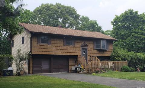 175 Oceanside St, Islip Terrace, NY 11752
