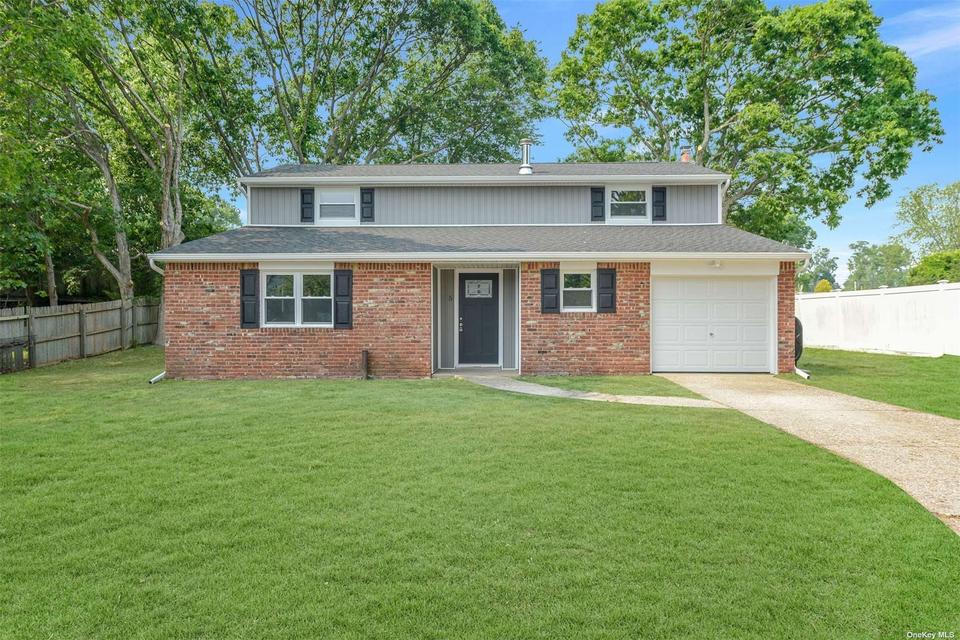 5 Savoy, Selden, NY 11784 1 photo Movoto