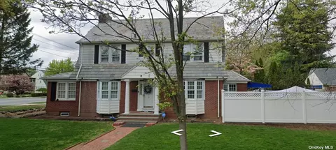 134 Trinity, West Hempstead, NY 11552