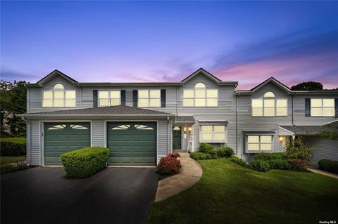 20 Horizon Ct #20, Huntington, NY 11743