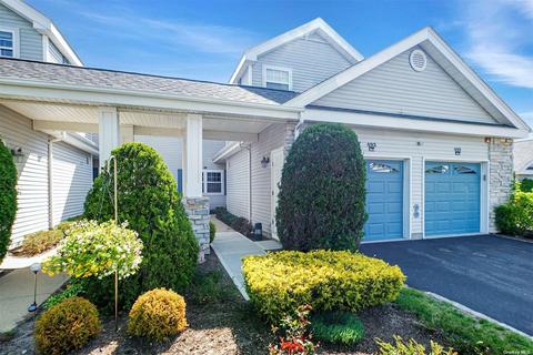 493 Woodscreek #493, Moriches, NY 11955